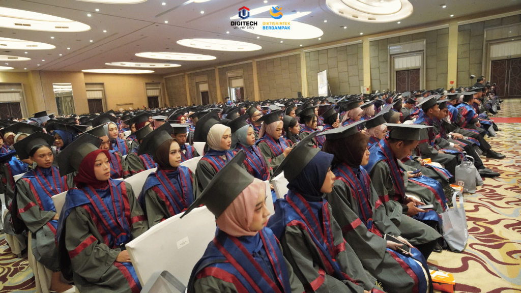 Mahasiswa Digitech University mengikuti prosesi wisuda, inspirasi bagi pencari beasiswa kuliah di Bandung